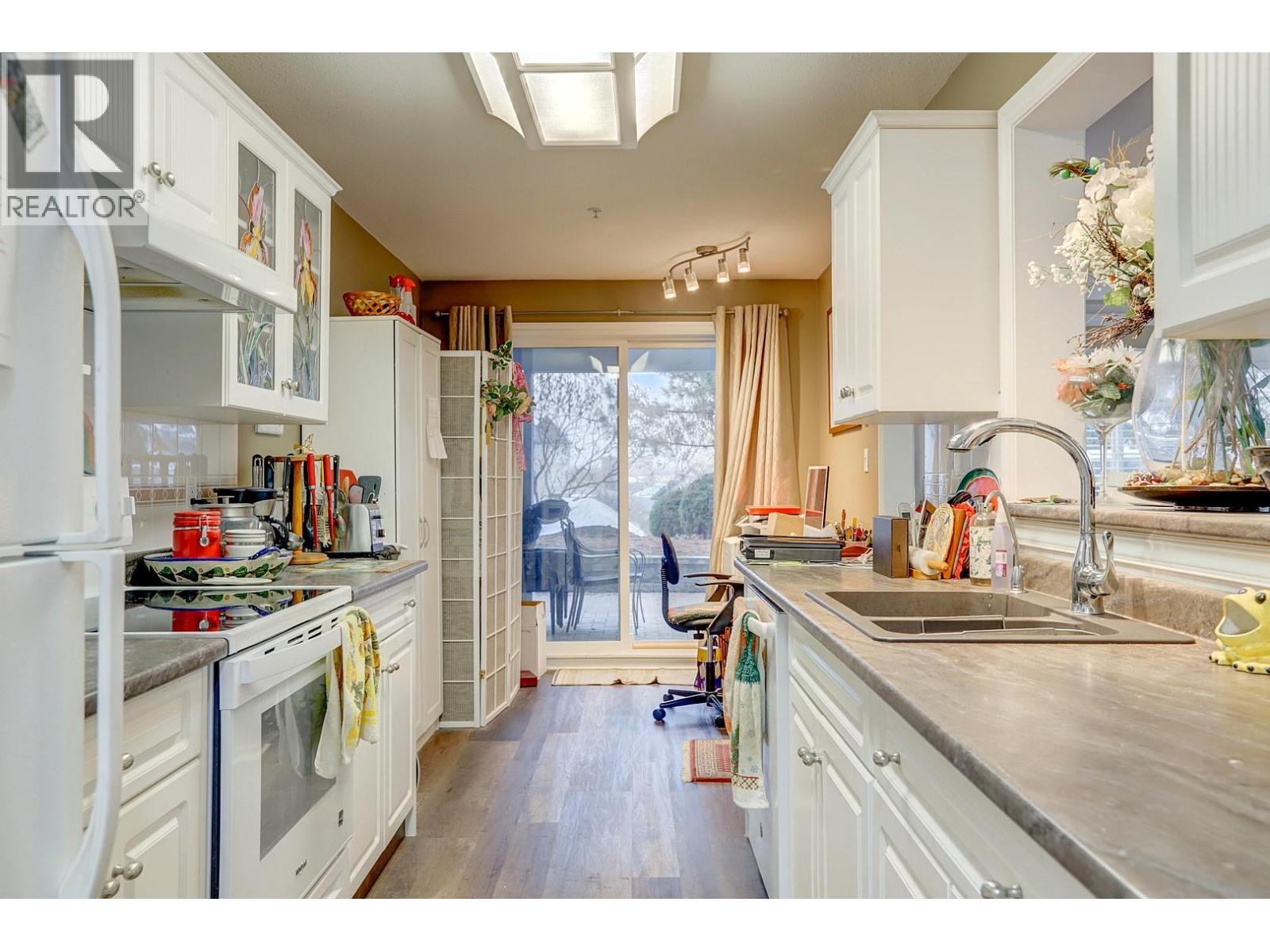 111 3220 Centennial Drive, Vernon