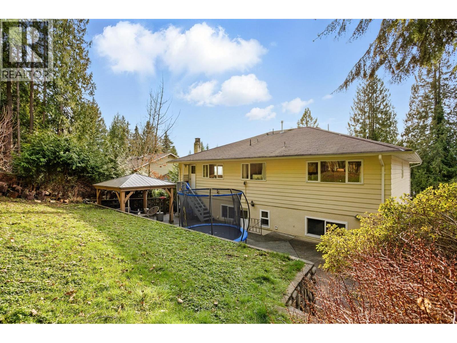 4938 REDONDA DRIVE, North Vancouver