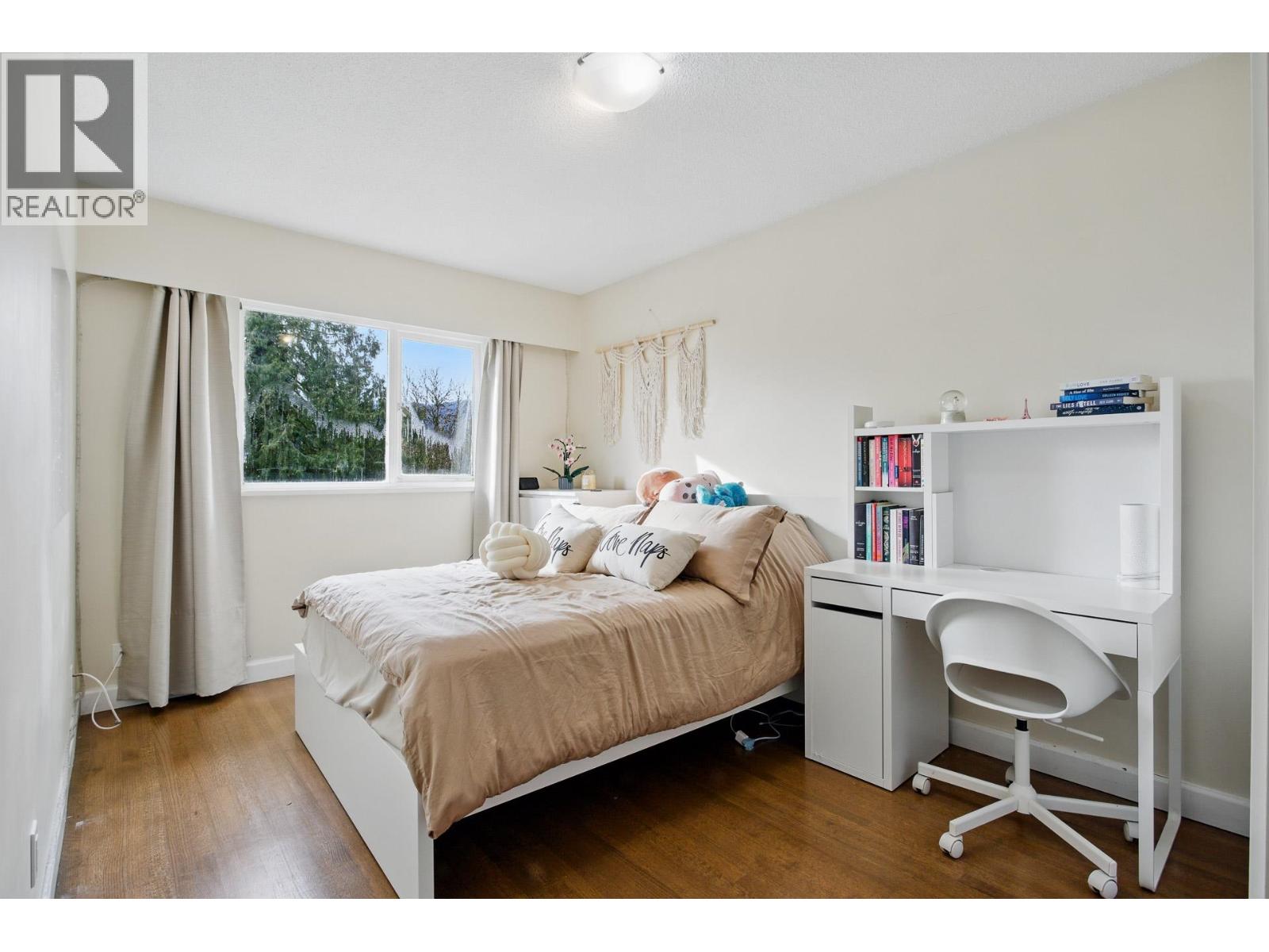 4938 REDONDA DRIVE, North Vancouver