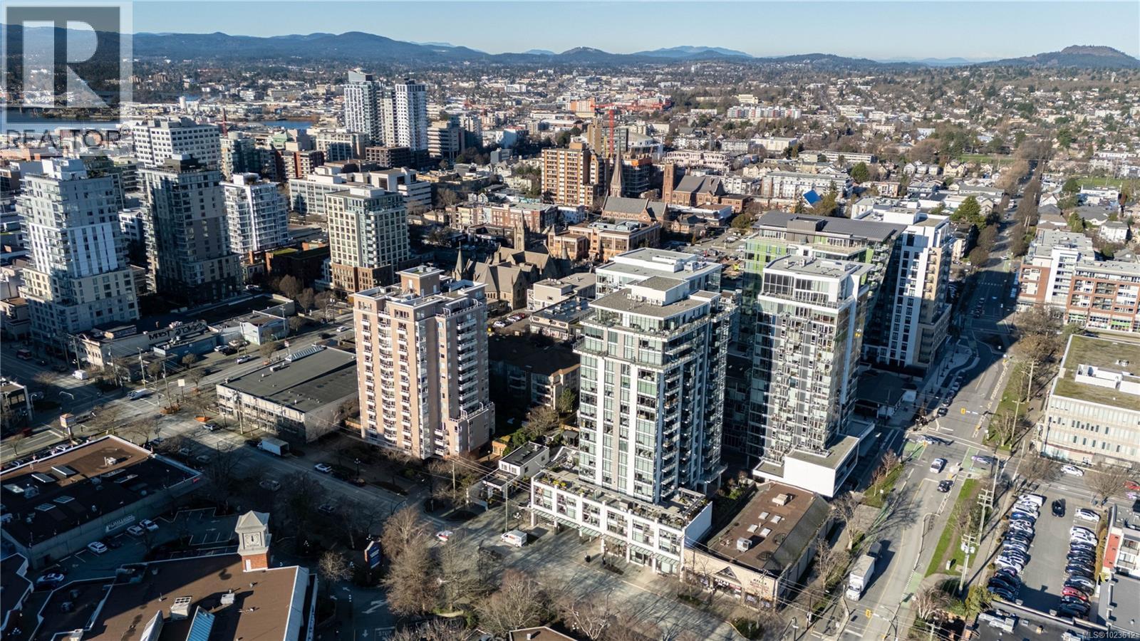 702 960 Yates Street, Victoria