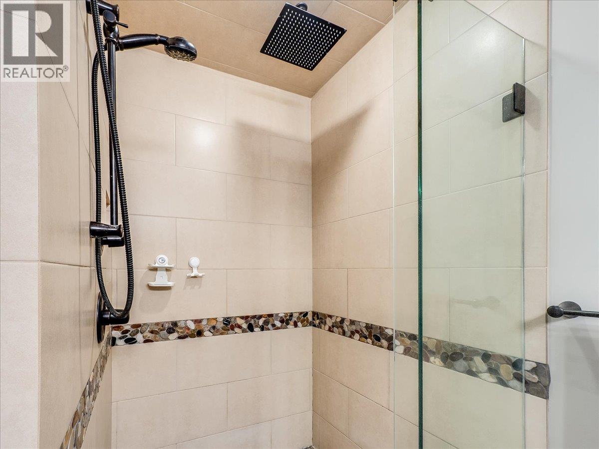 8480 Highway 22A, Trail