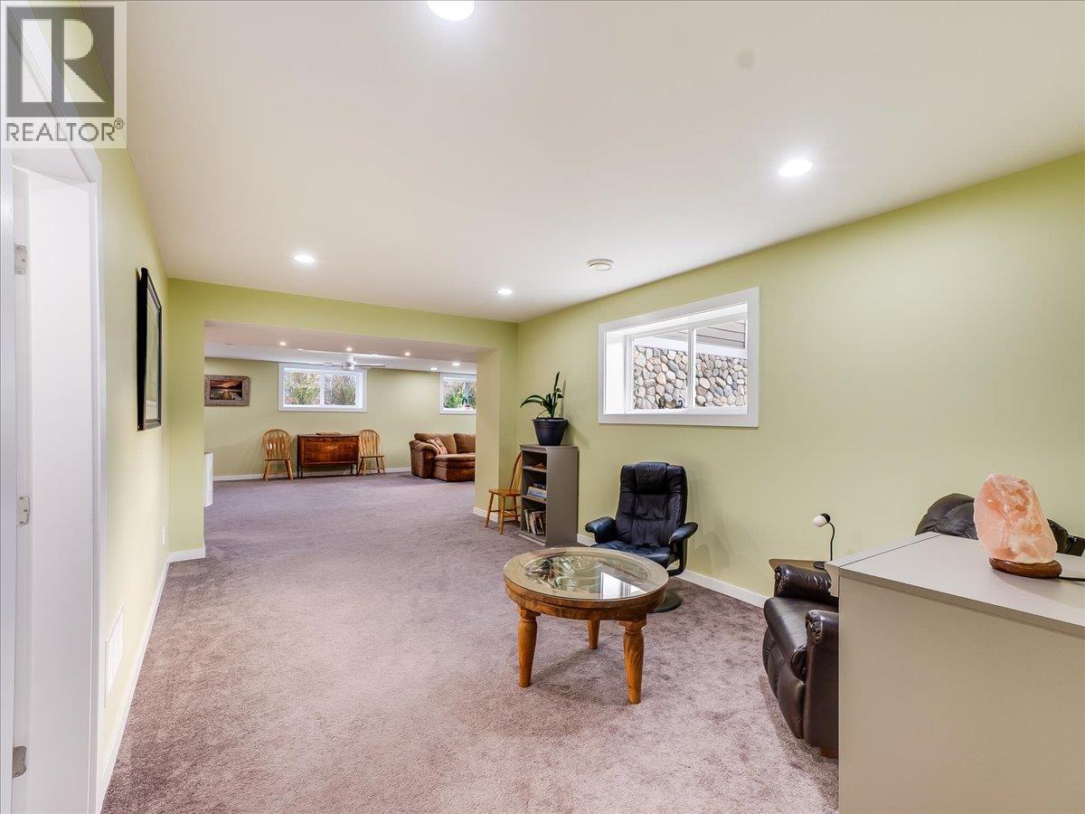 8480 Highway 22A, Trail