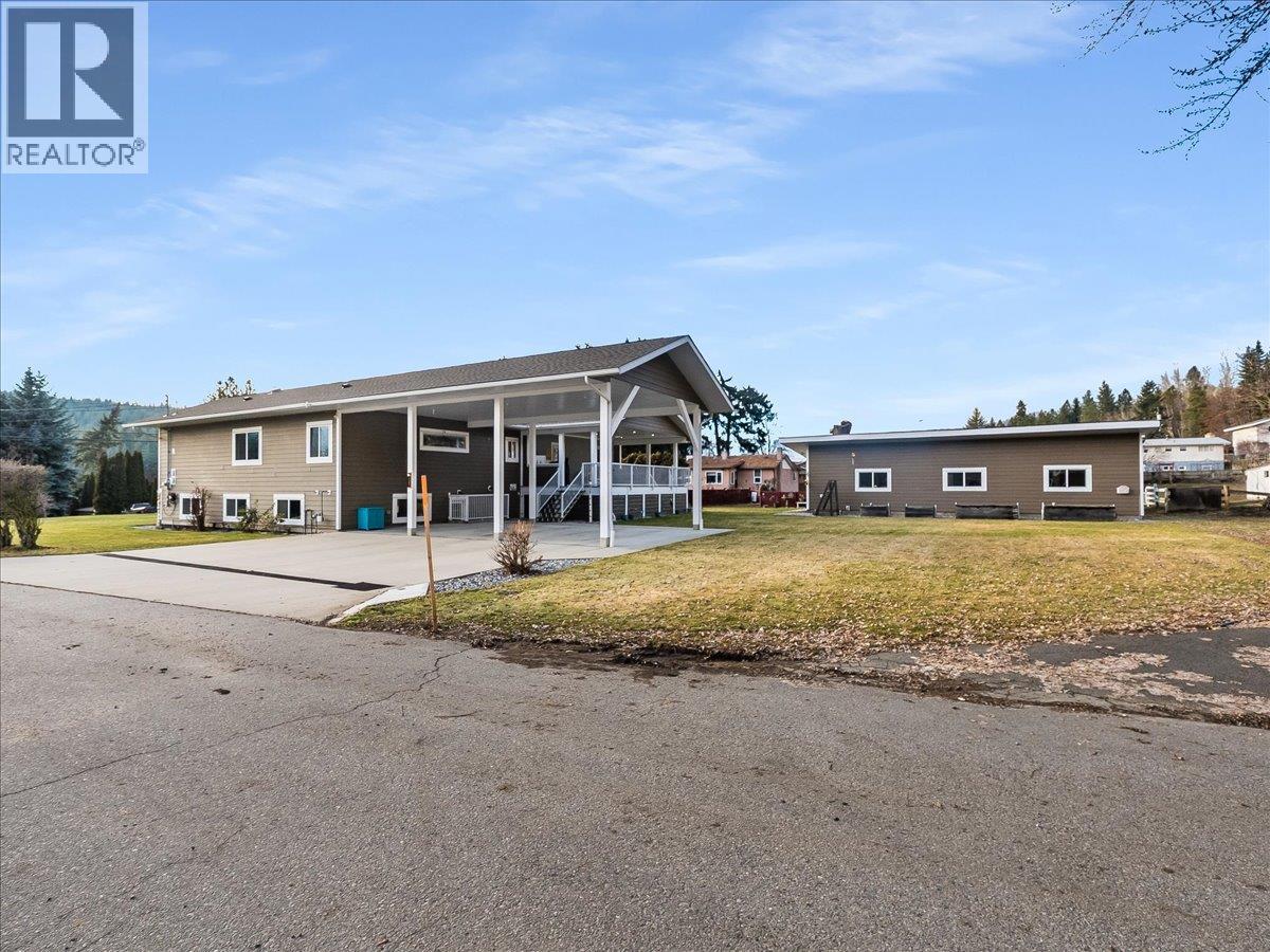 8480 Highway 22A, Trail