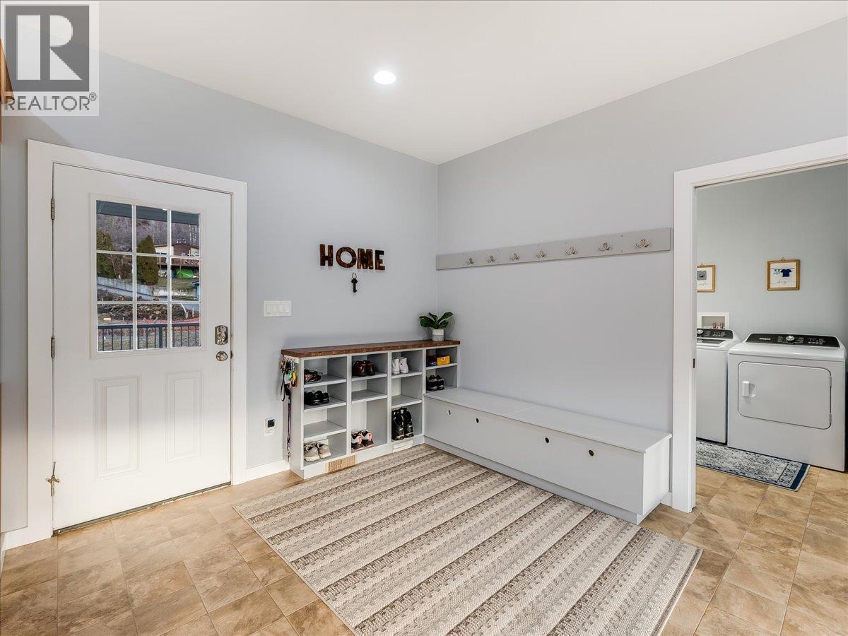 8480 Highway 22A, Trail