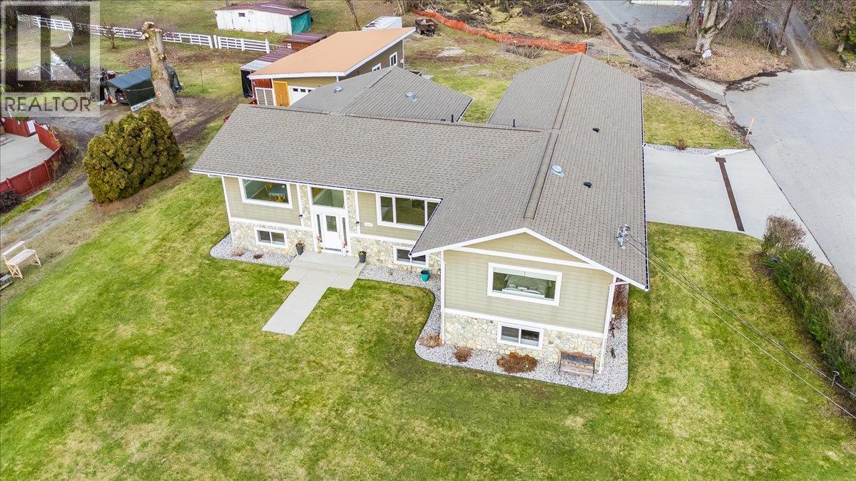 8480 Highway 22A, Trail