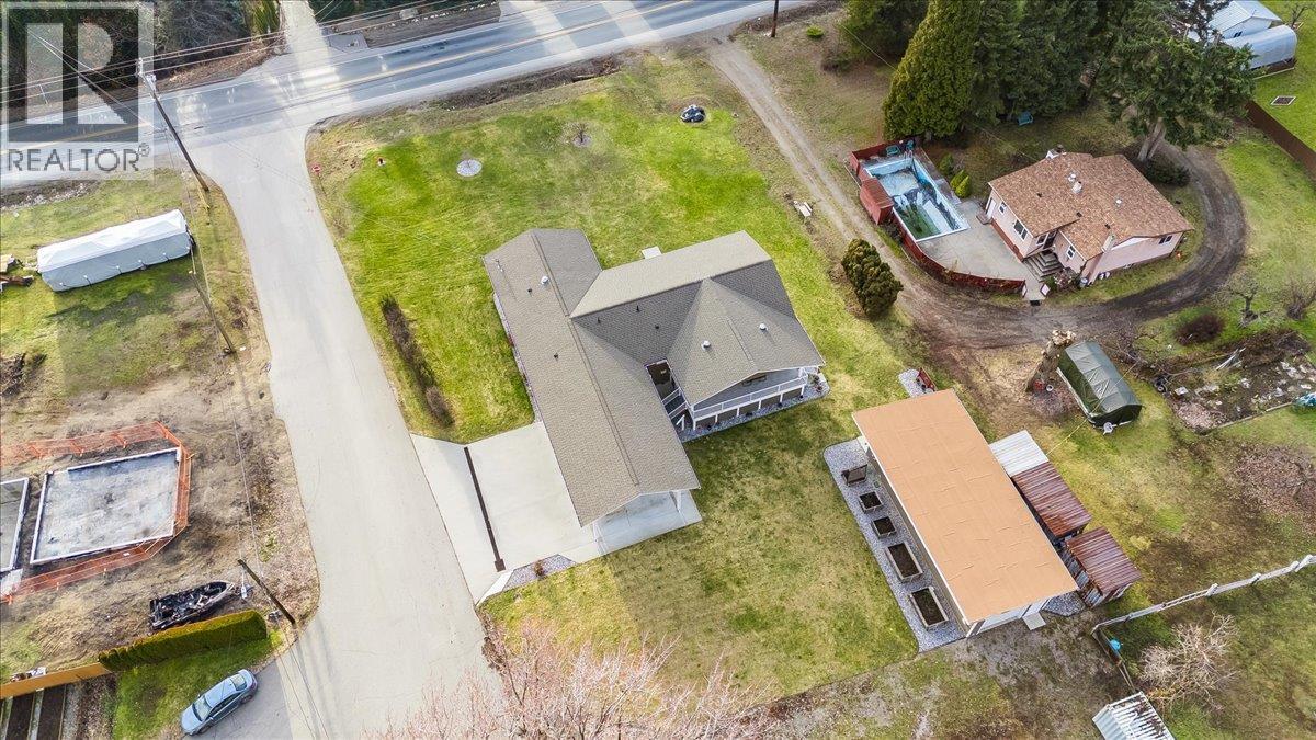 8480 Highway 22A, Trail