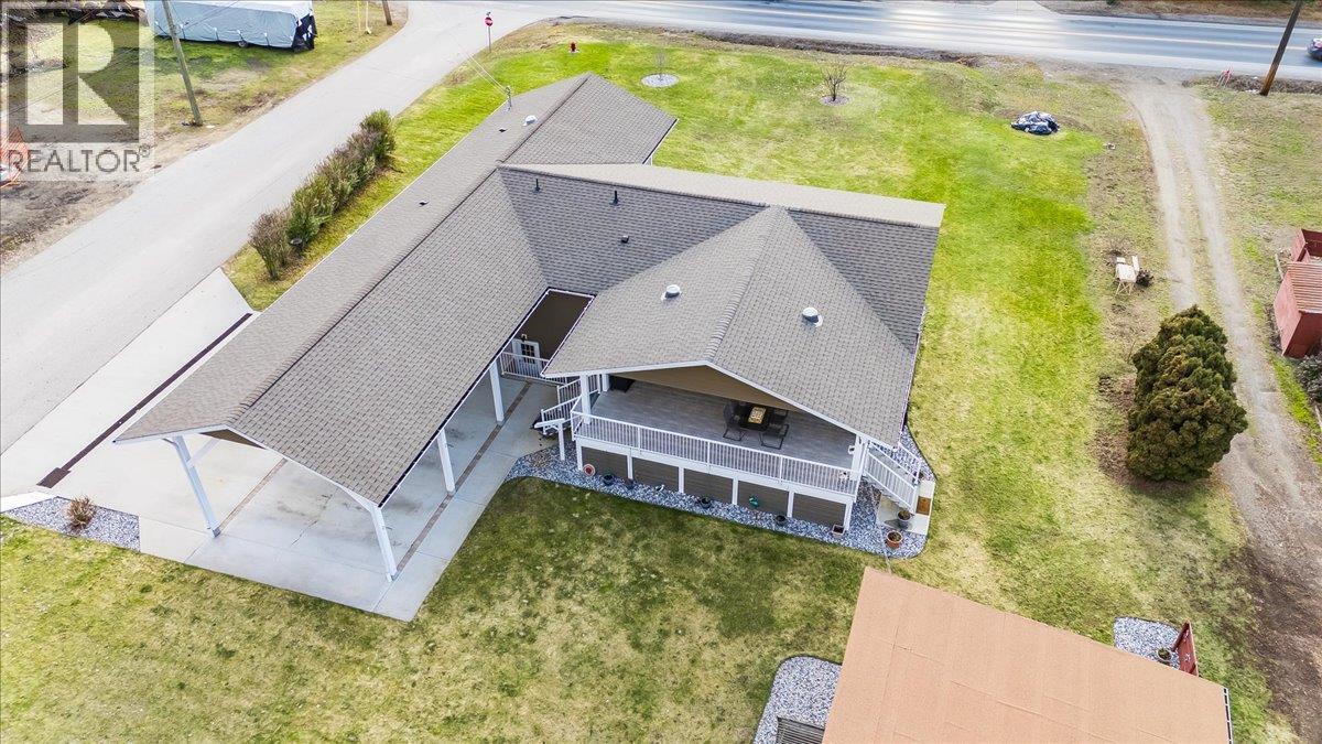 8480 Highway 22A, Trail