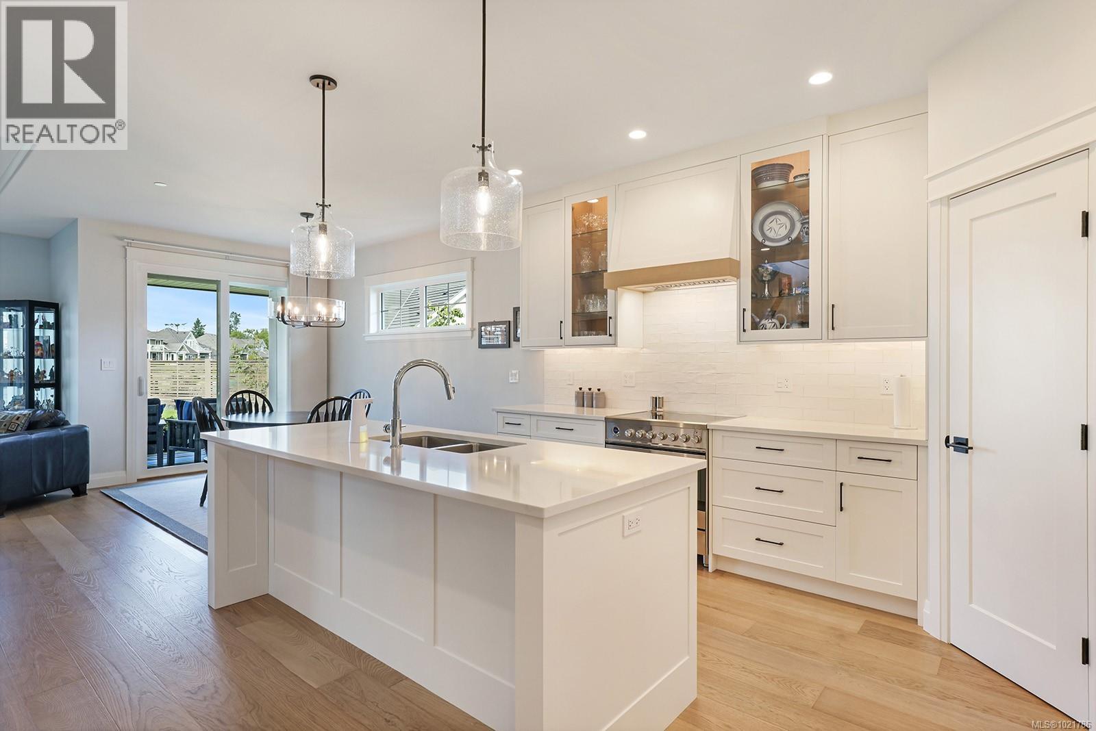 #115 1444 CROWN ISLE DR - 18