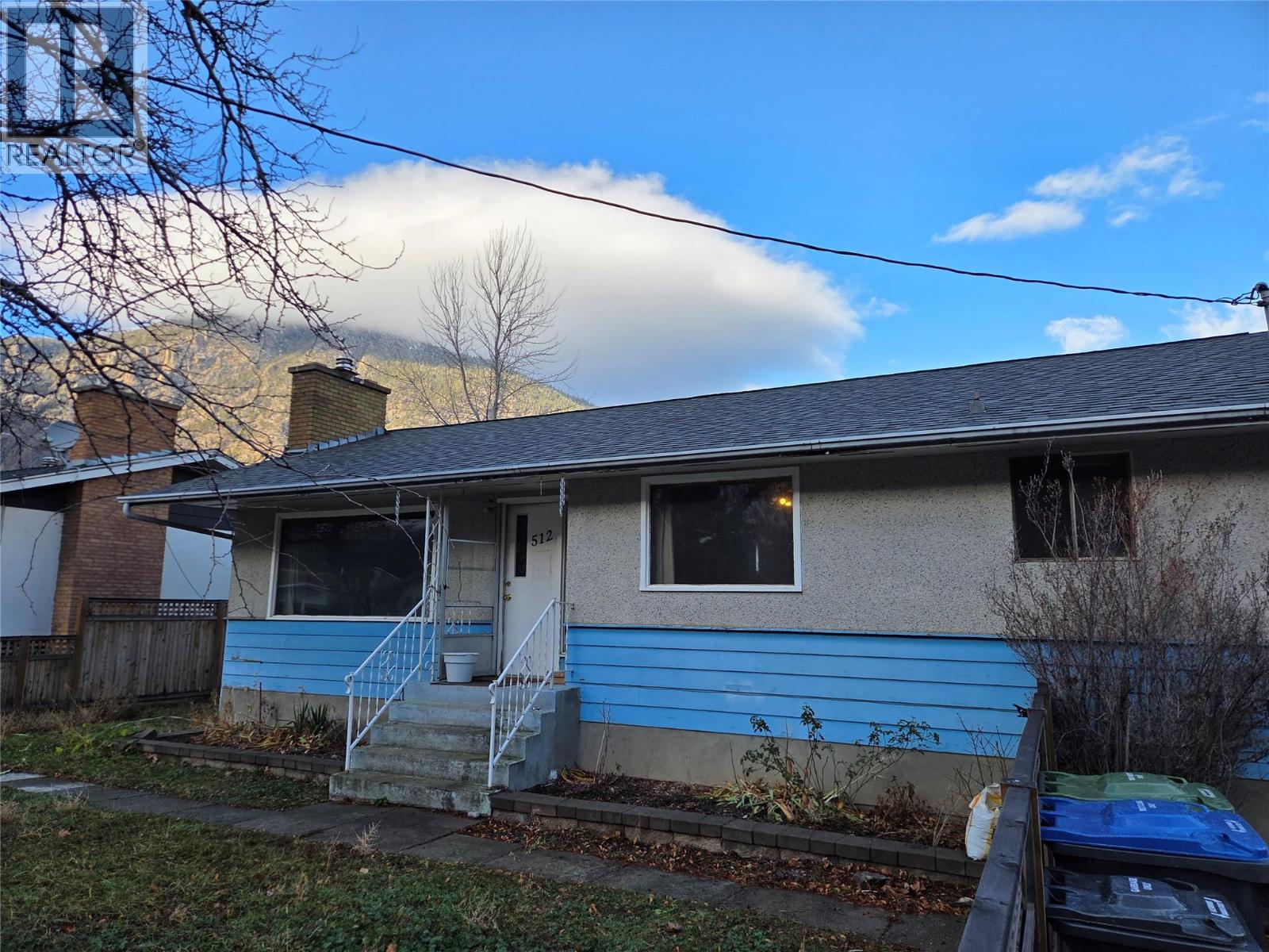 512 12th Avenue, Keremeos