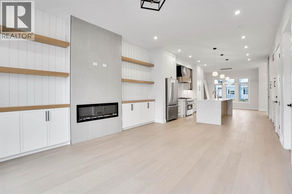 Single Family House for Sale in   Avenue NW Bowness Calgary 