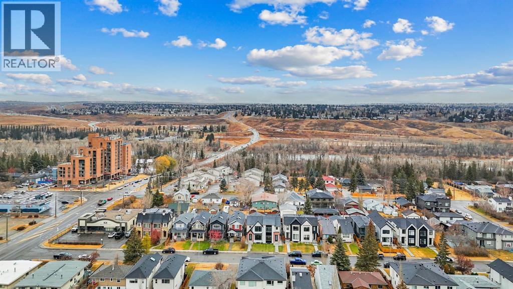 8528 47 Avenue NW, Calgary, Alberta