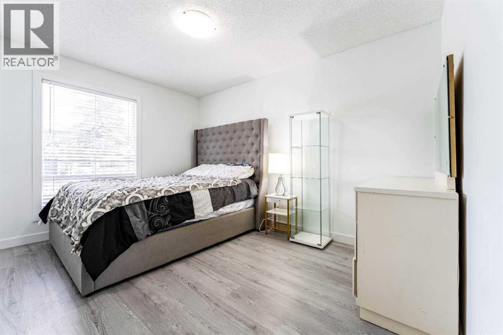 Single Family House Bungalow for Sale in  Falton Way NE Falconridge Calgary 