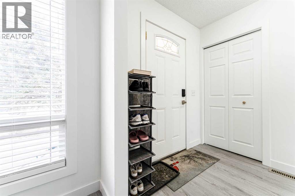 Single Family House Bungalow for Sale in  Falton Way NE Falconridge Calgary 