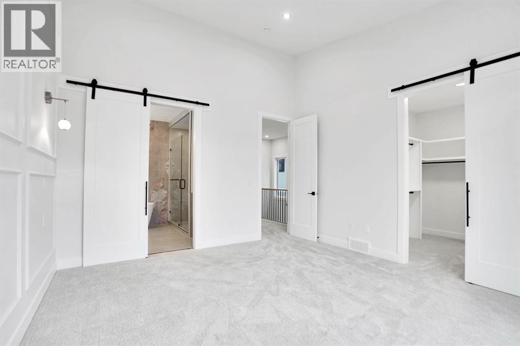 Single Family House for Sale in   Avenue NW Bowness Calgary 