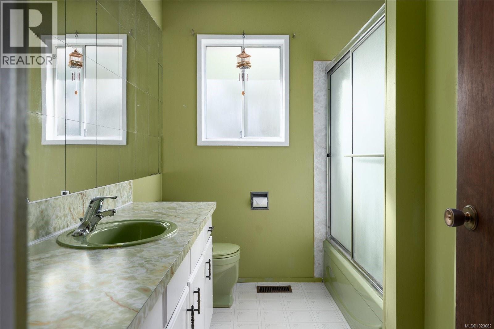 4425 GULFVIEW DR - 23