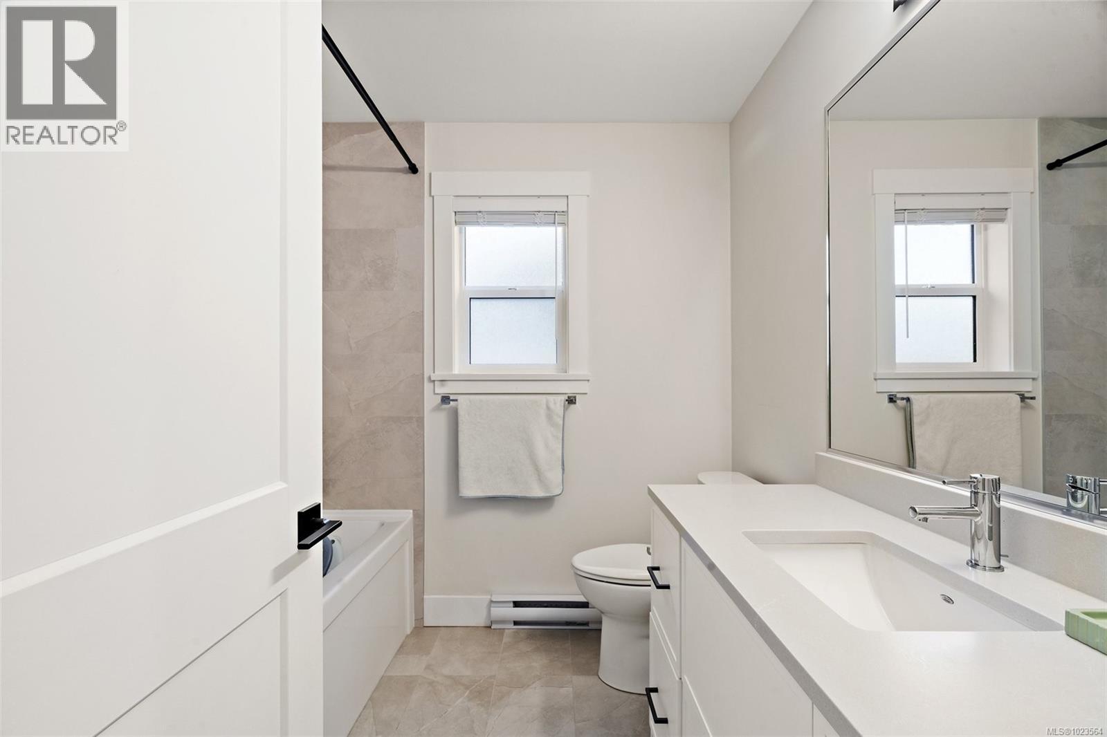  1109 Moonstone Loop, Langford