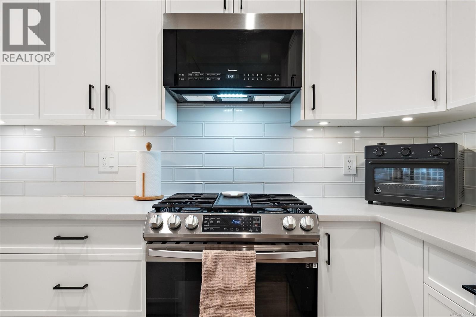  1109 Moonstone Loop, Langford