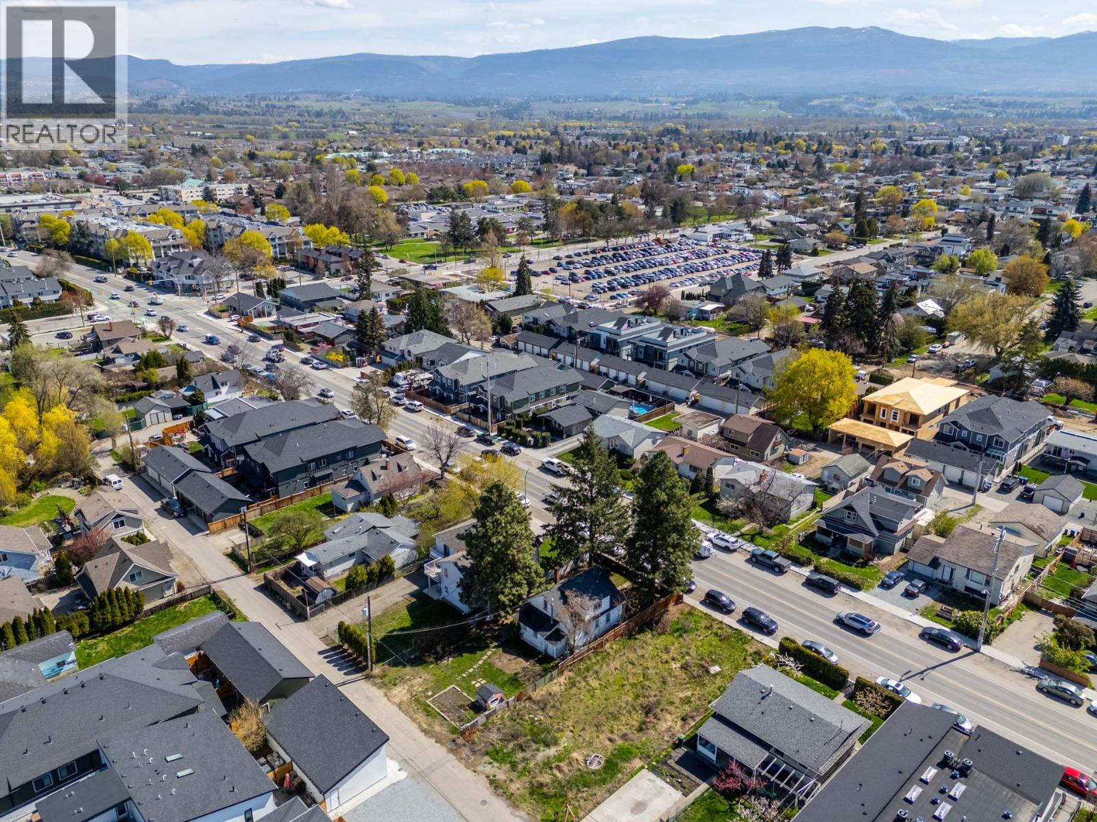  790 Cadder Avenue, Kelowna