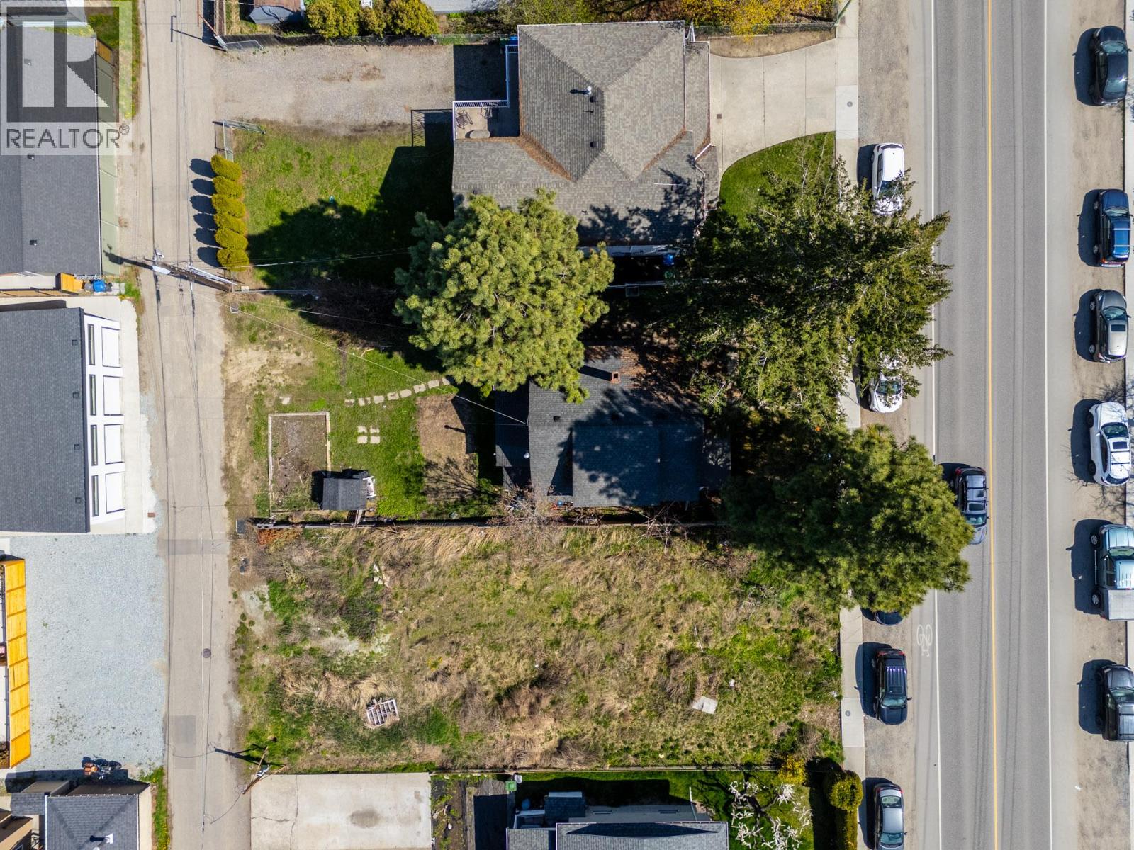  790 Cadder Avenue, Kelowna