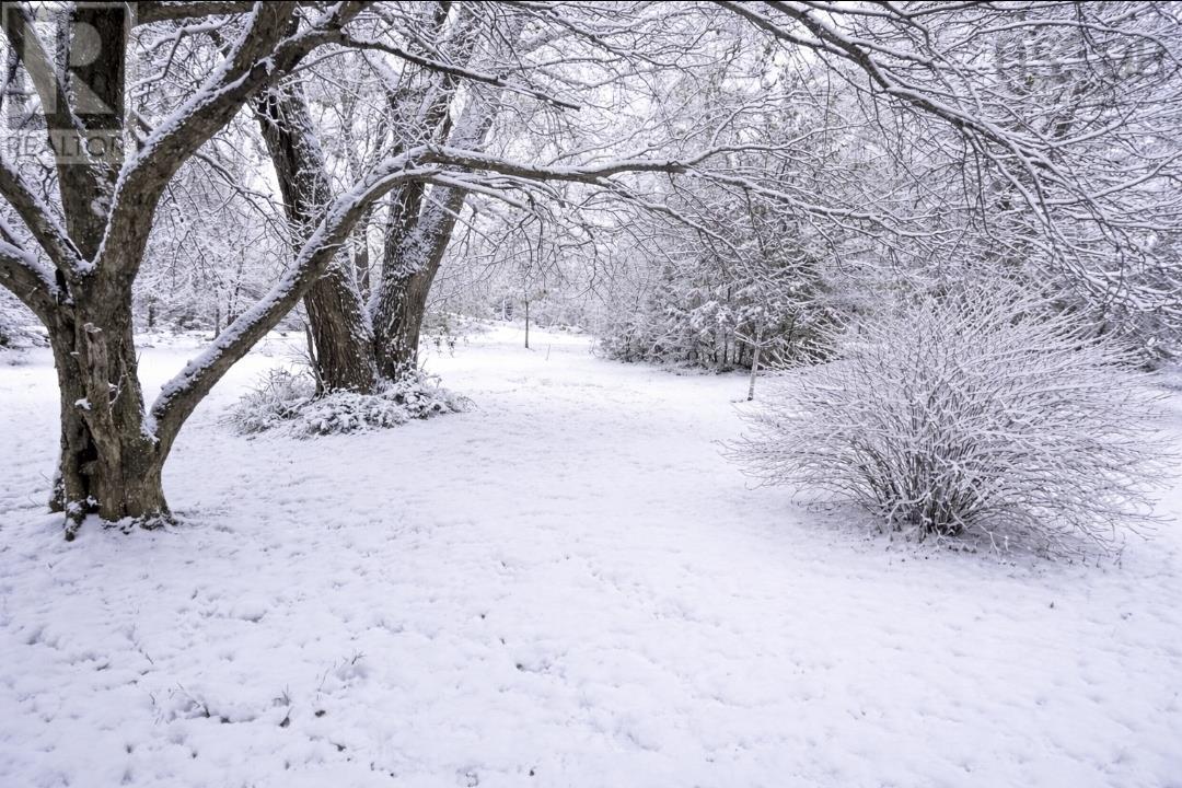 Property 2 of 10 of 40 Broad St