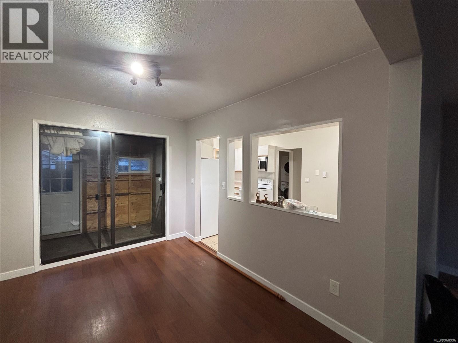 34 500 Muchalat Pl, Gold River