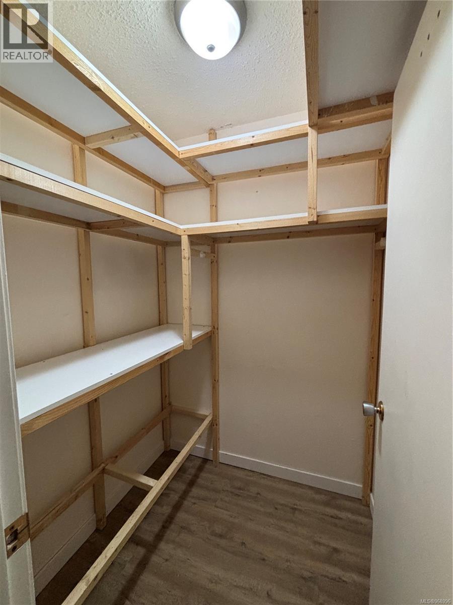 34 500 Muchalat Pl, Gold River