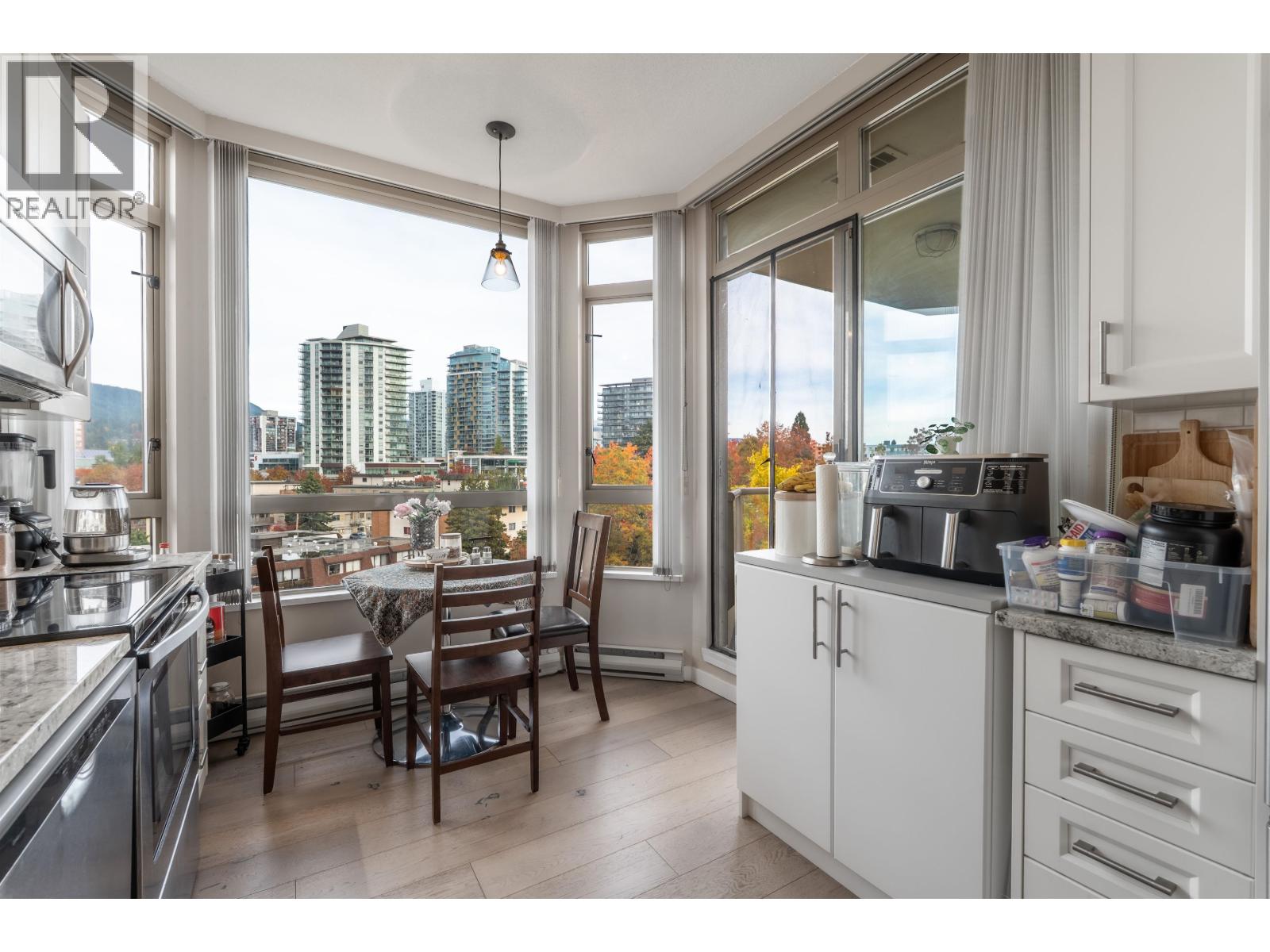 801 160 W KEITH ROAD, North Vancouver