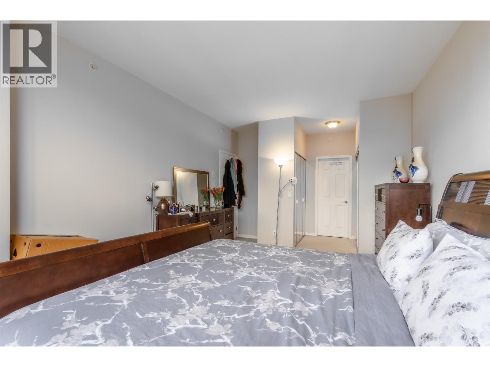 801 160 W KEITH ROAD, North Vancouver