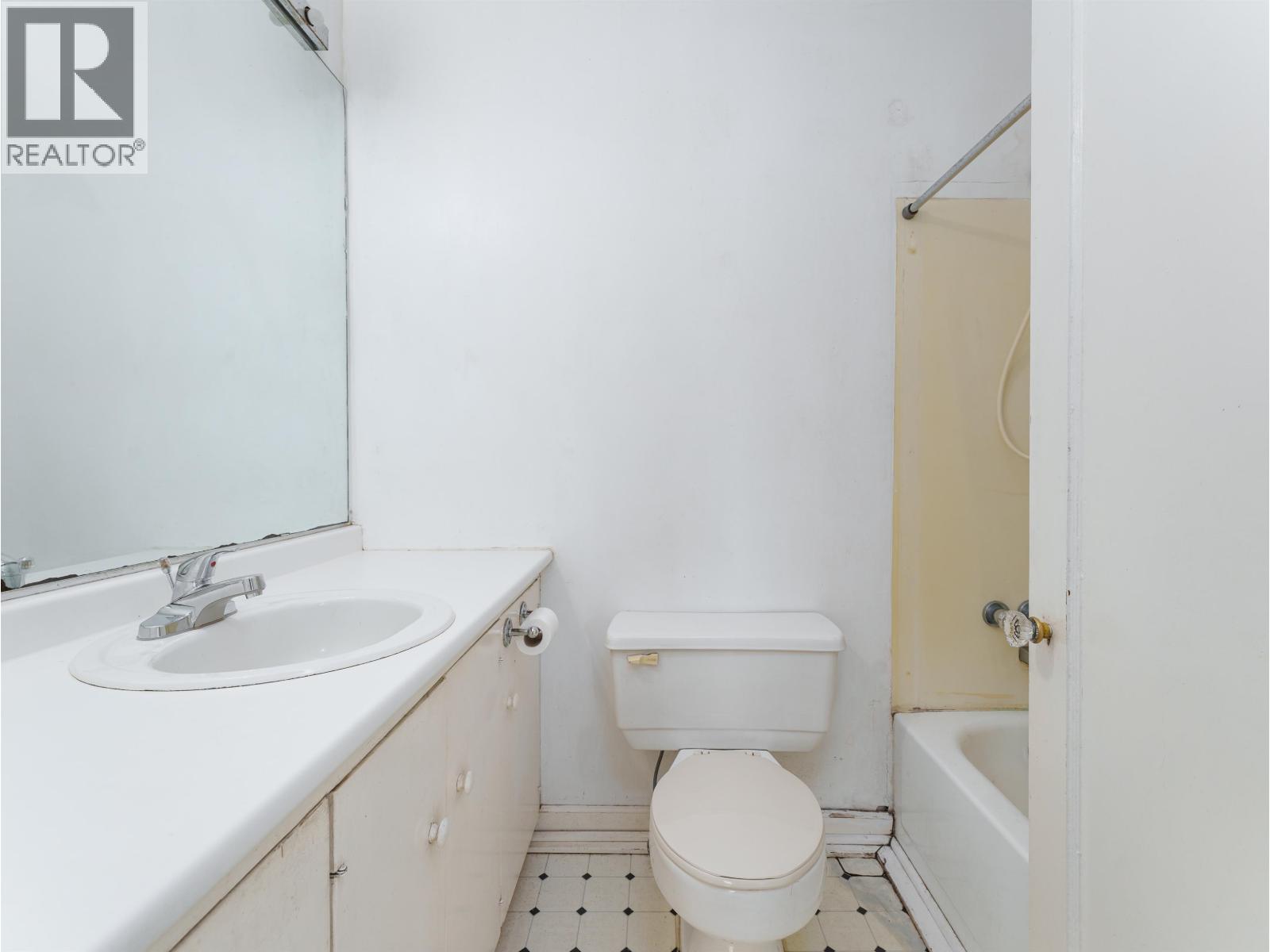 4150 DOLLARTON HIGHWAY, North Vancouver