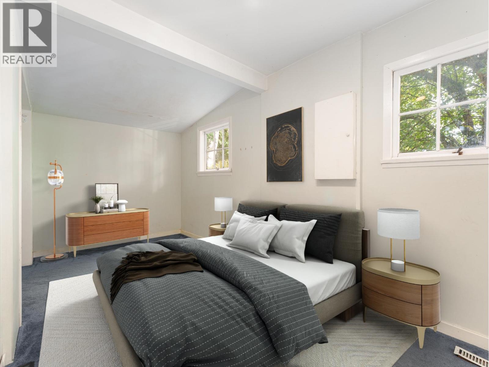 4150 DOLLARTON HIGHWAY, North Vancouver