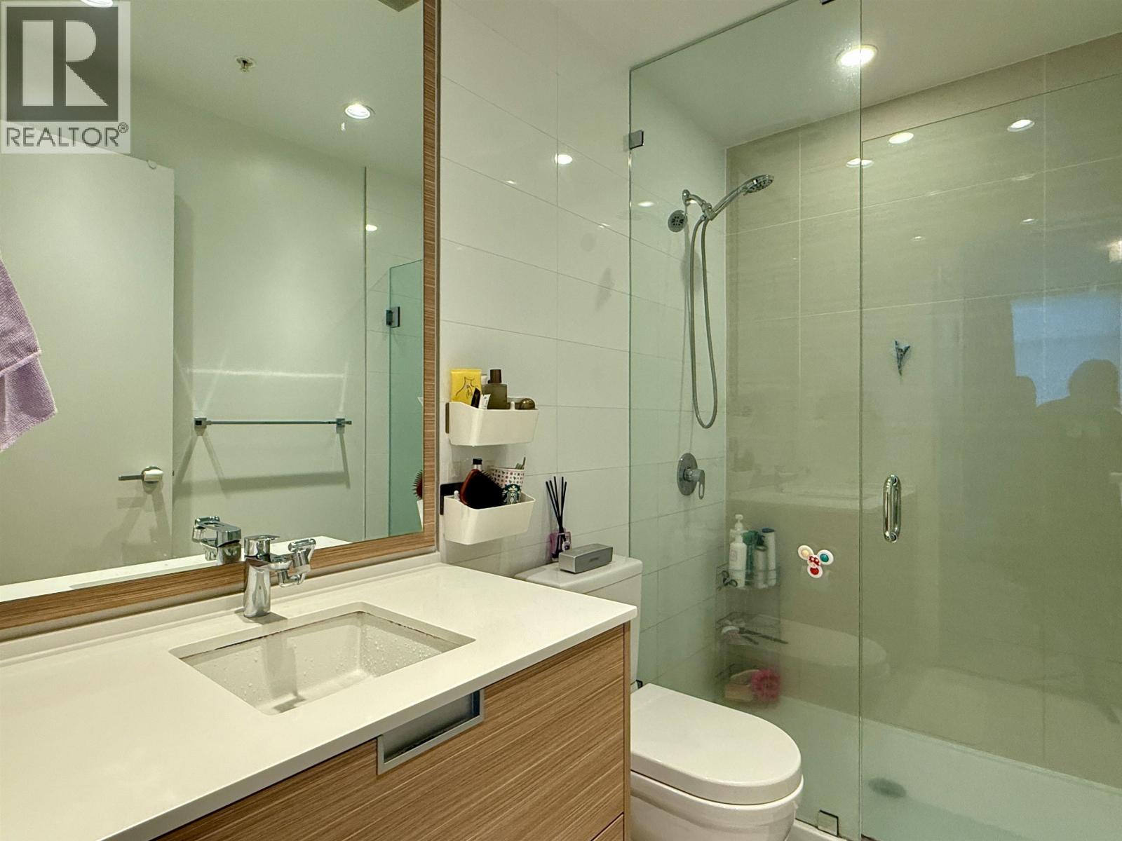 3501 4688 KINGSWAY - Photo 3 of 19, Burnaby, British Columbia