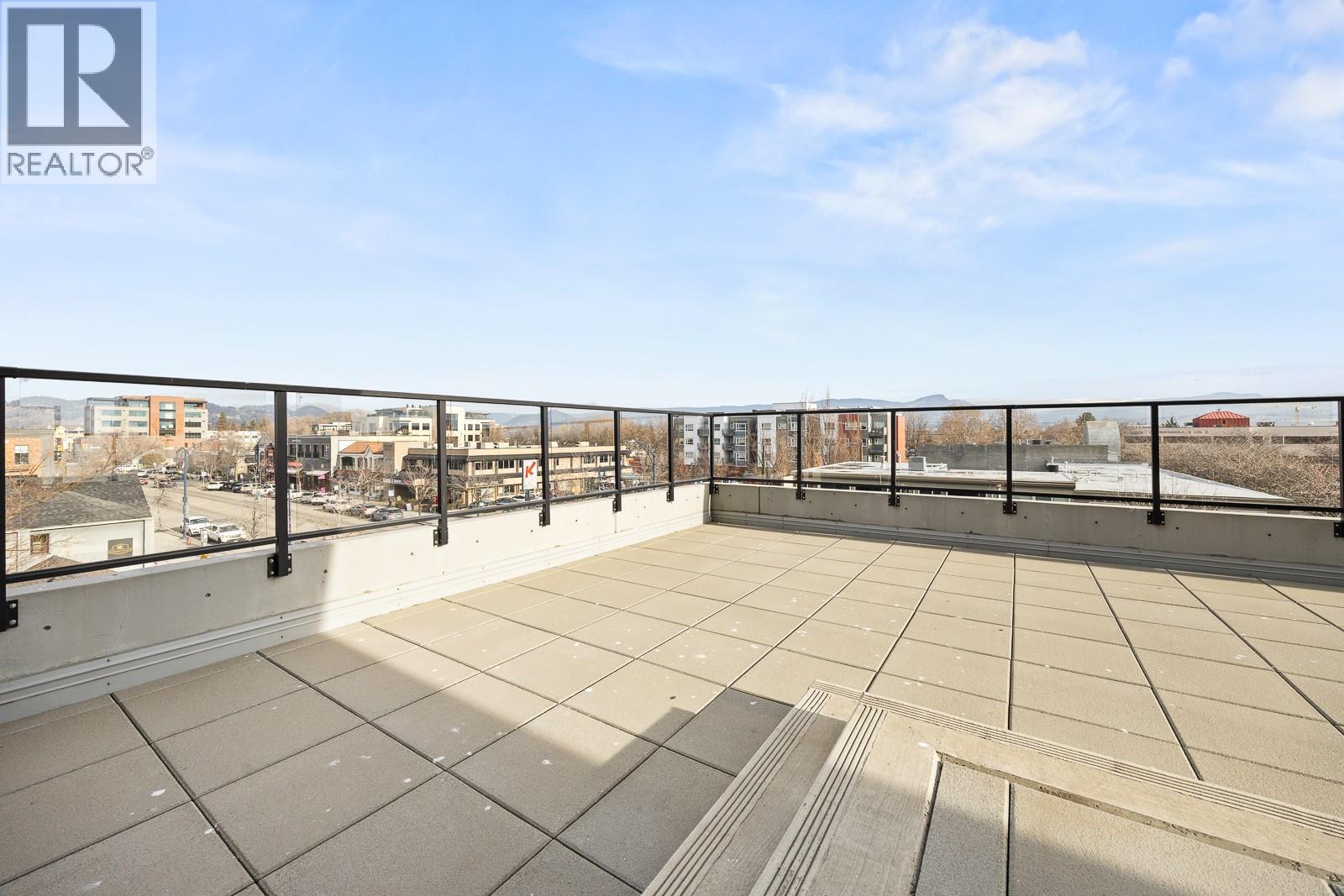 301 485 Groves Avenue, Kelowna