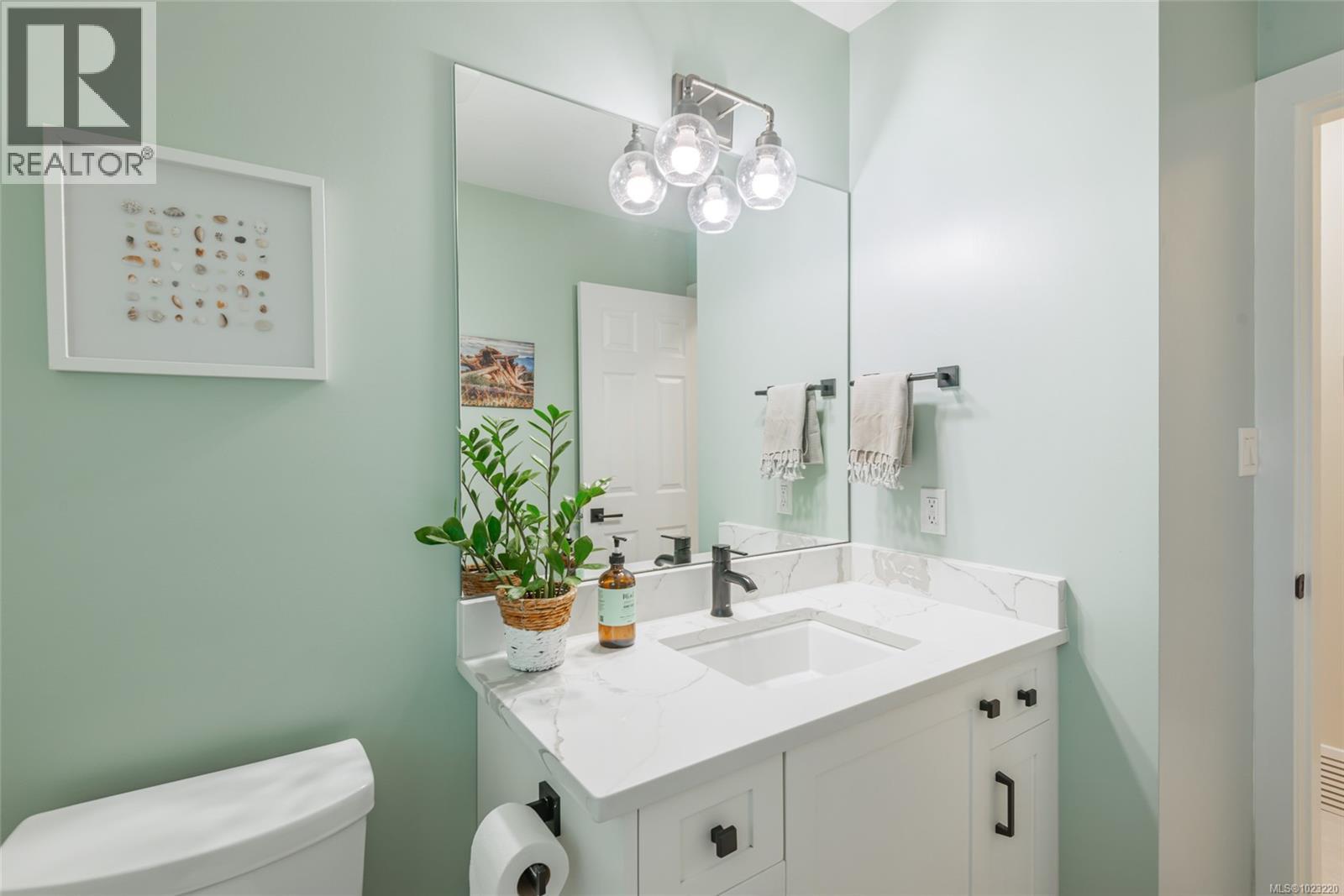 6126 Renton Rd, Port Alberni