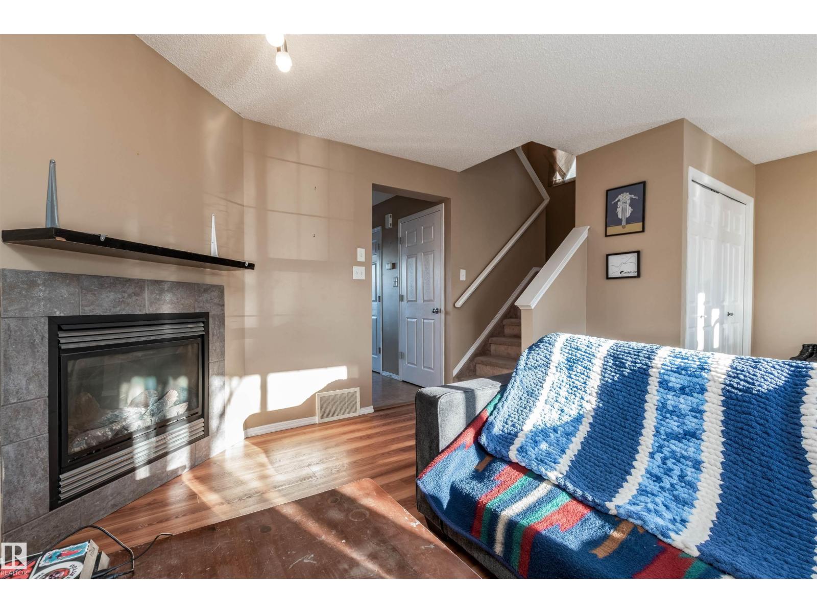 2314 29A AV NW, Edmonton