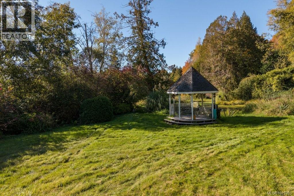 2983 Northwest Bay Rd, Nanoose Bay