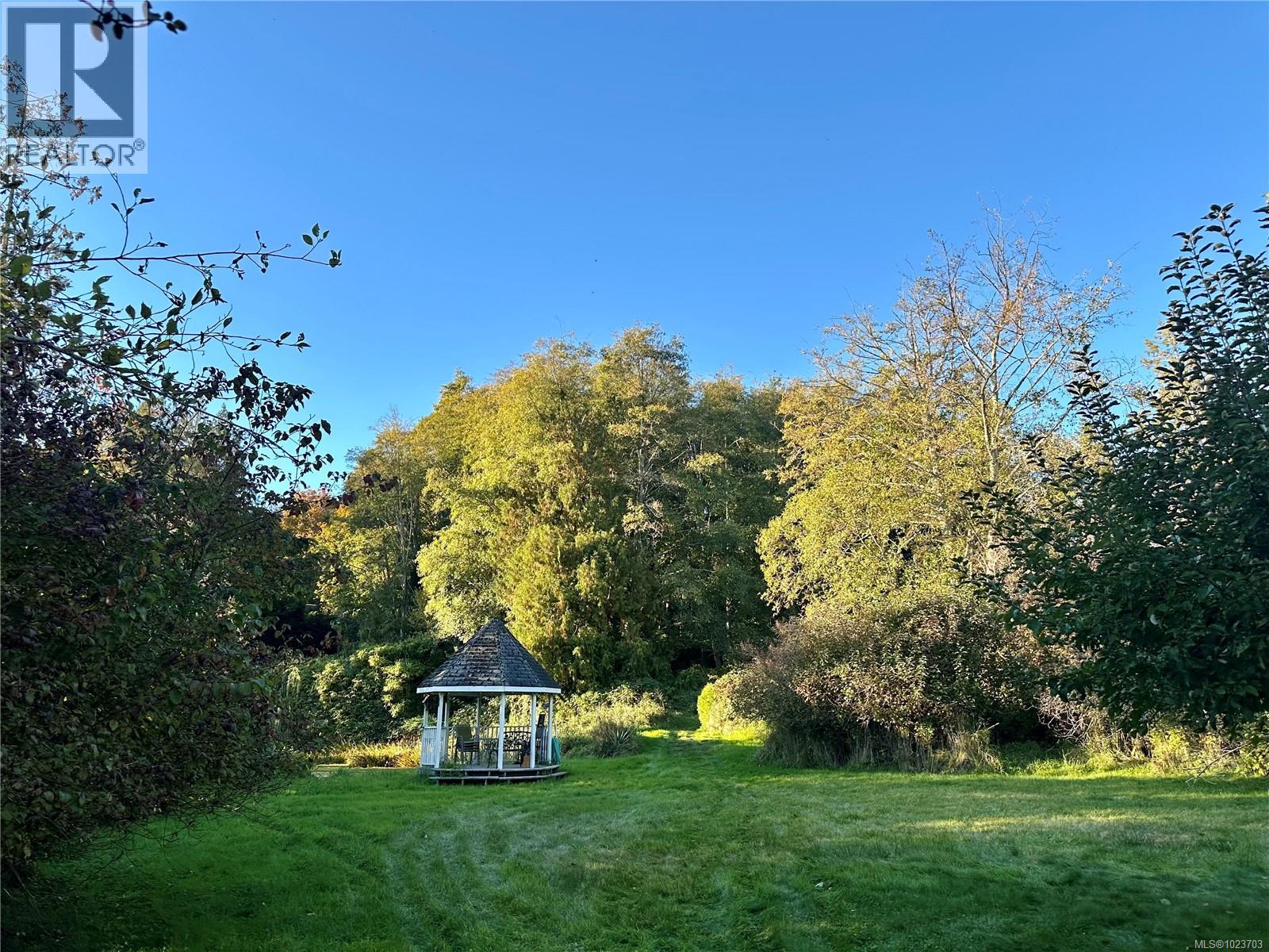 2983 Northwest Bay Rd, Nanoose Bay