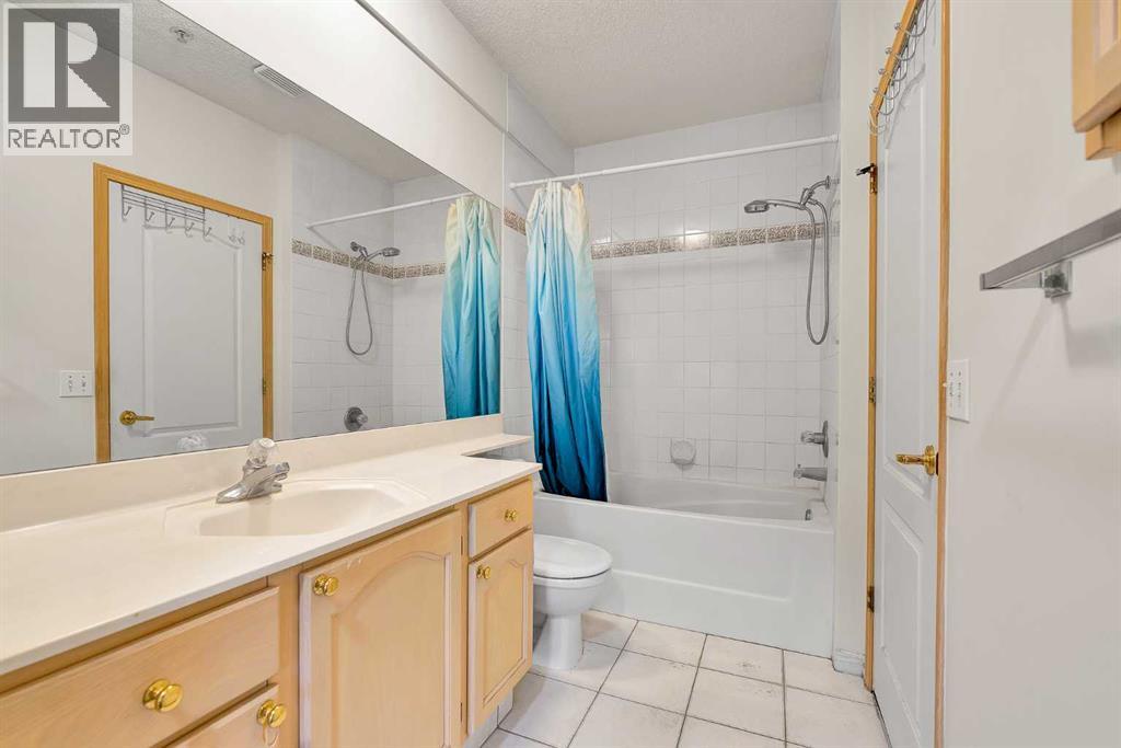 Single Family House for Sale in    Avenue NW Crescent Heights Calgary 