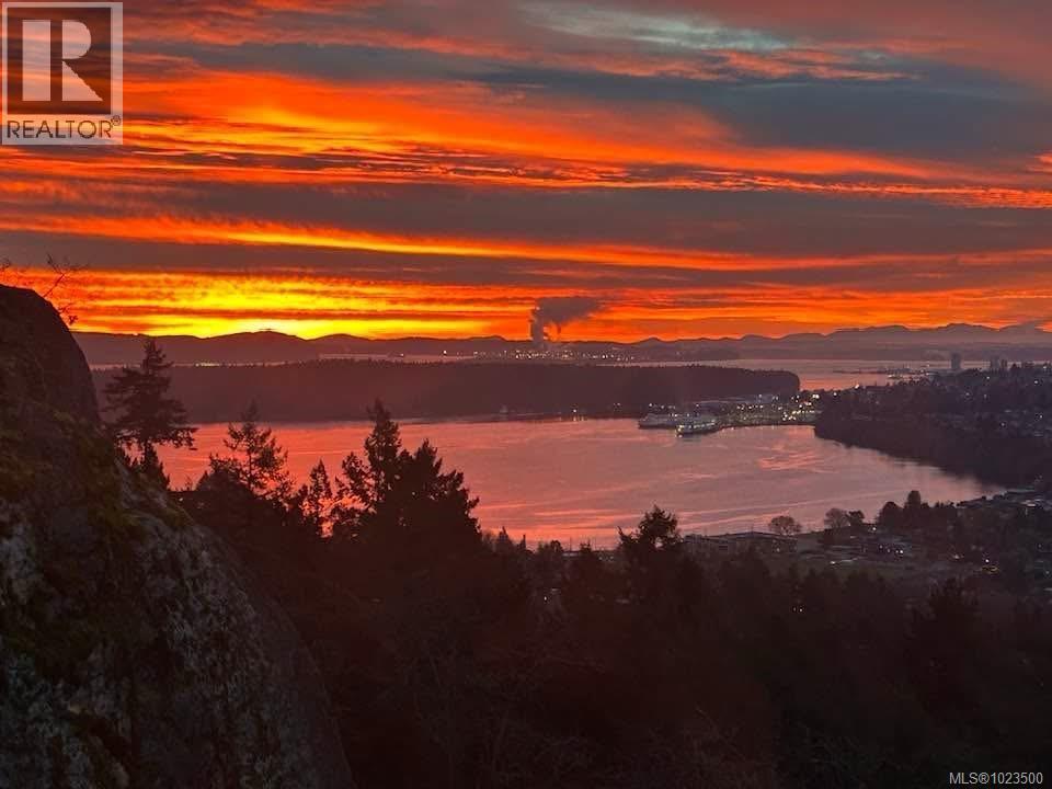 3371 Edgewood Dr, Nanaimo