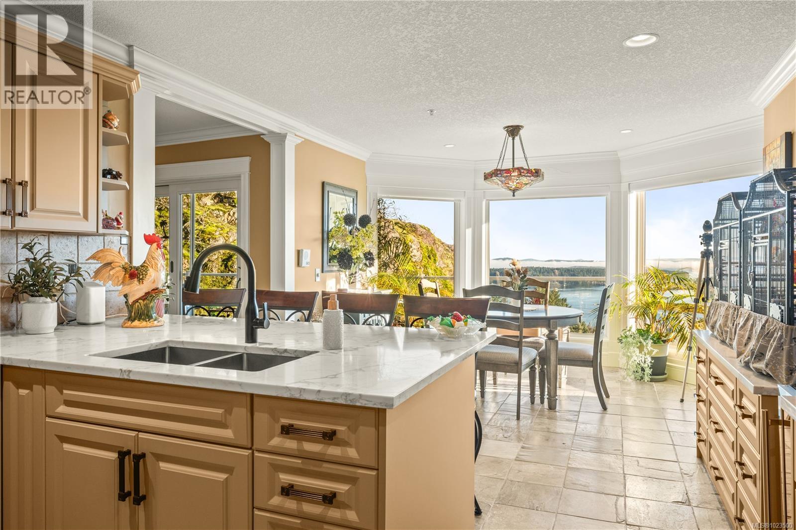 3371 Edgewood Dr, Nanaimo