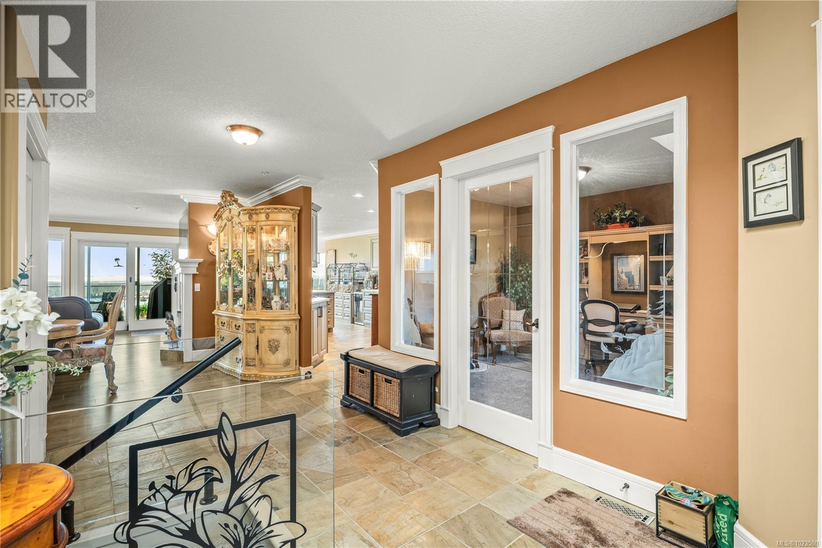 3371 Edgewood Dr, Nanaimo