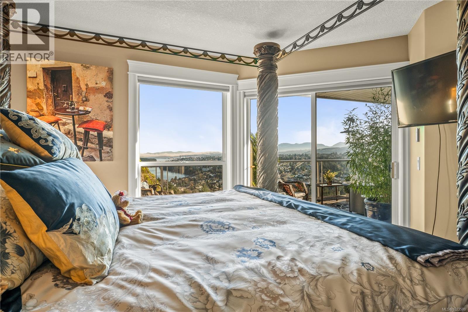 3371 Edgewood Dr, Nanaimo