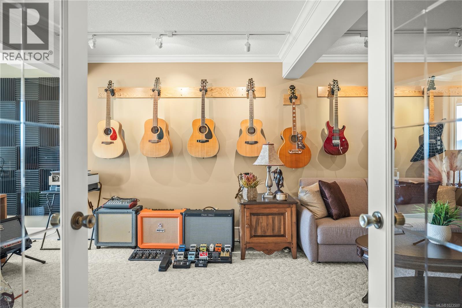 3371 Edgewood Dr, Nanaimo