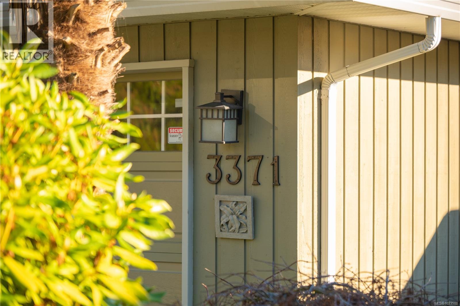 3371 Edgewood Dr, Nanaimo