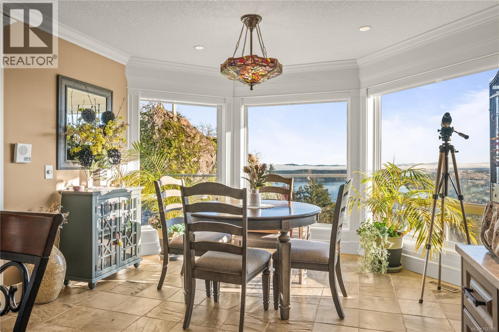 3371 Edgewood Dr, Nanaimo