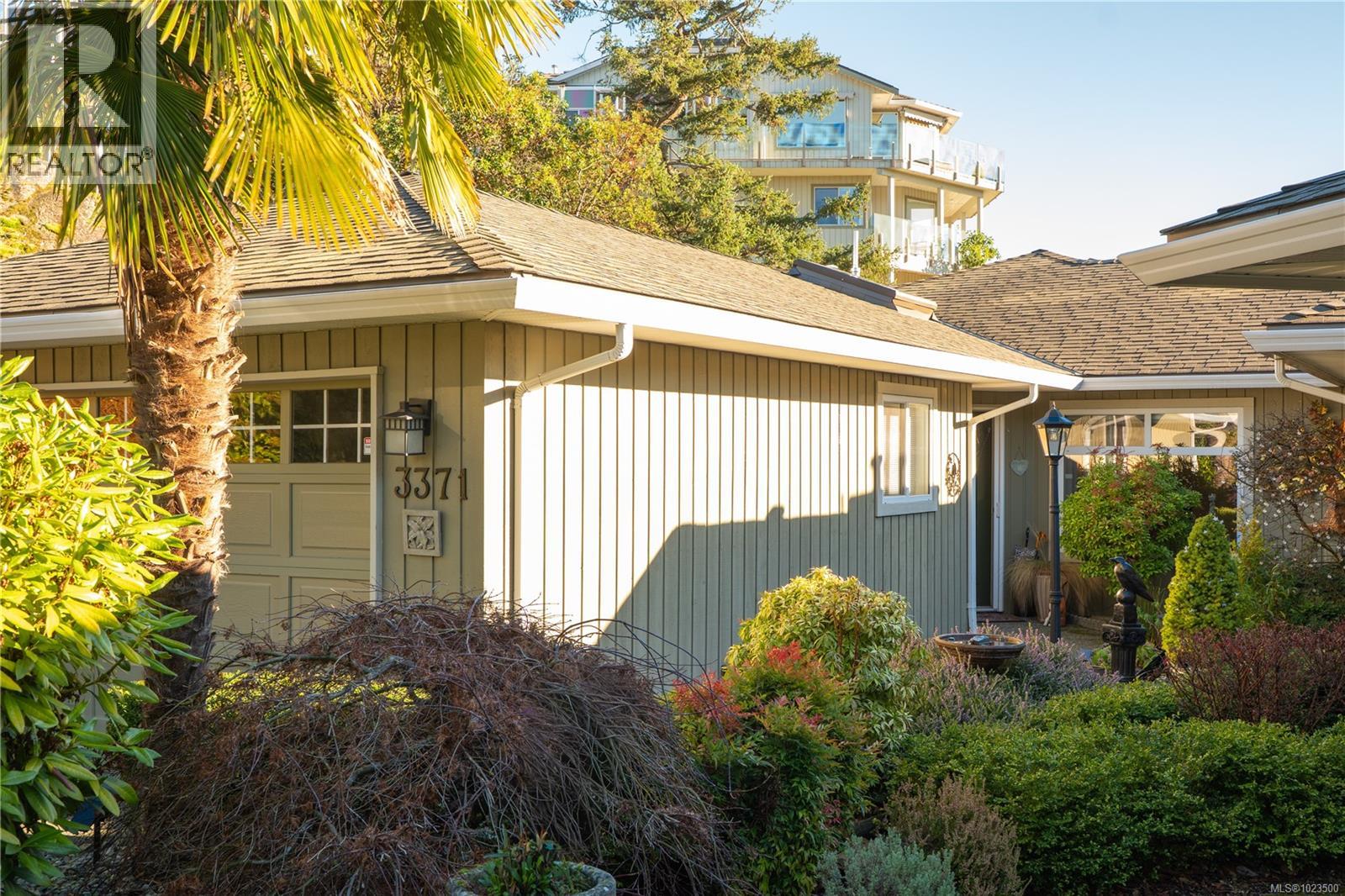 3371 Edgewood Dr - 74
