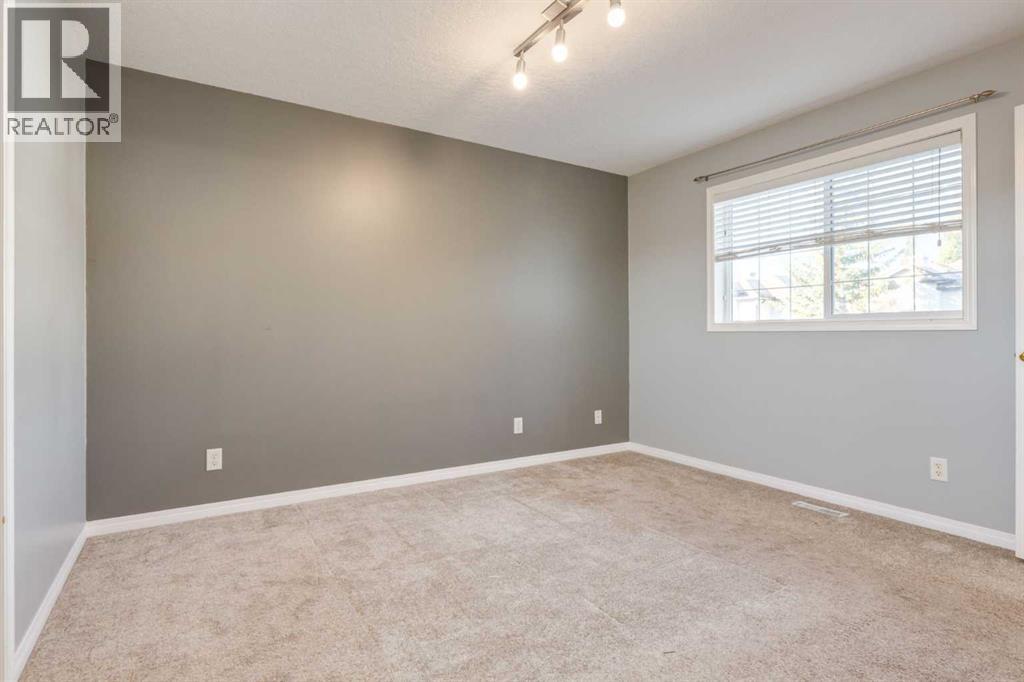 135 Bow Ridge Drive, Cochrane