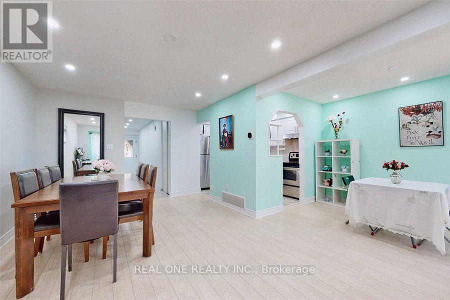 45 DUNDALK DRIVE - Photo 4 of 8, Toronto (Dorset Park), Ontario