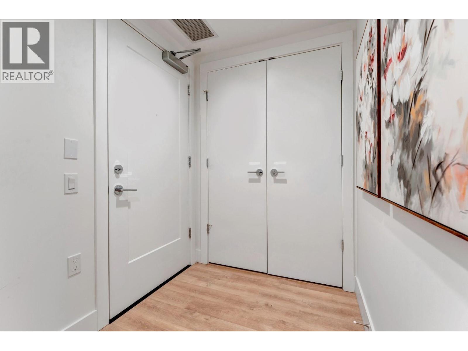 105 2325 EMERY Court - photo 2