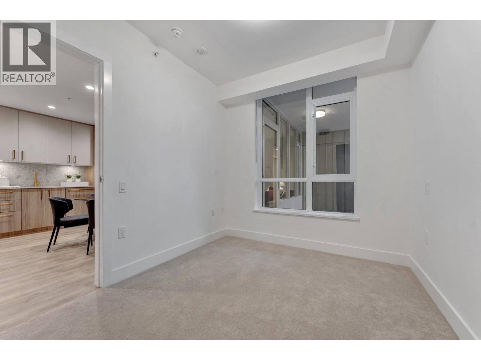 105 2325 EMERY COURT, North Vancouver