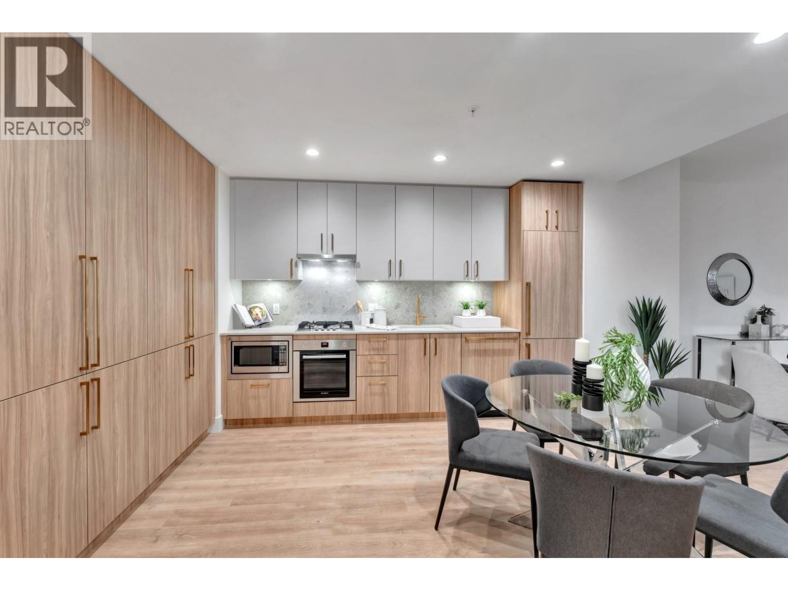 105 2325 EMERY COURT, North Vancouver